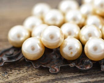 10mm Creme Pearls, Preciosa Czech Crystal Nacre Round Pearls, Quantity: 12
