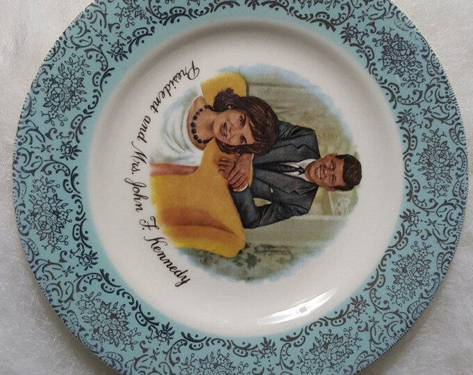 JFK and Jackie Onassis Small Collector Plate