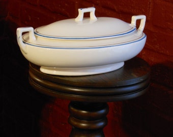 Homer Laughlin Vintage Two-Handled Serving Dish