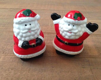 Santa Salt and Pepper Shakers, Christmas Salt and Pepper Shakers, Stand Claus, Christmas Kitchen