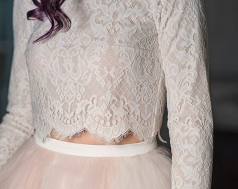 Magnolia - bridal crop top / long sleeve crop top / lined bridal top / royal pattern lace top / lace crop top / bridal lace crop top