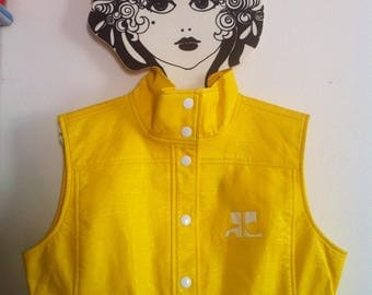 Courreges bright yellow iconic vinyle sleeveless short jacket white snap fasteners / small - medium