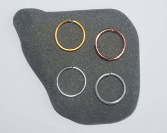 Bague De Nez Anneau Fendu En Or 10k, 22g (0.6mm), Diamètre 8mm, Neuve Avec étiquette
