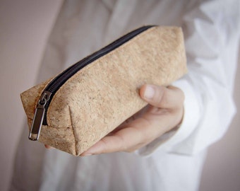 Cork Pencil case / Pen bag : Federmappe made of recycled cork Plain