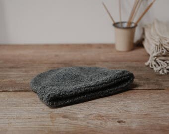 Biches & Bûches no. 33, knitting kit, beanie