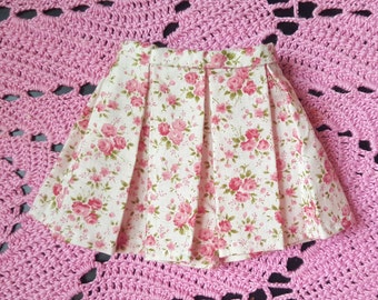 Off white flowered Pleated BJD Skirt for SD / MSD / yosd / leekeworld art body
