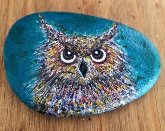 Owl Art / Hand painted rocks Hand painted stones Handmade gift Sea stone Unique gift Miniature art.