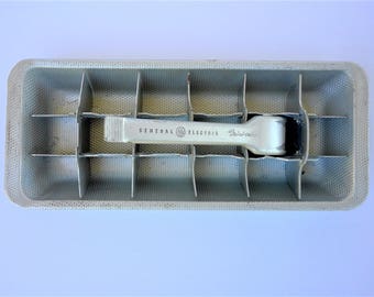 Vintage General Electric MiniCube Metal Ice Tray