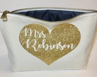 Personalized Makeup bag- cosmetic bag- Valentines gift-Mother's day- Pouches - wedding favor- unique gift- Personalized cosmetic bag