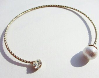 Cotton pearl bracelet