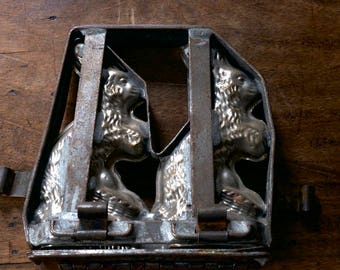 Vintage Two Standing Rabbits Hinged Chocolate Mold