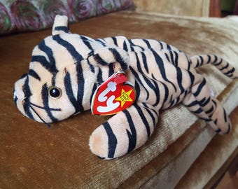 Stripes 5th gen beanie baby