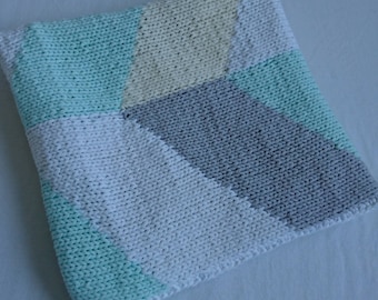 Knitted baby blanket with geometric pattern 50 x 70