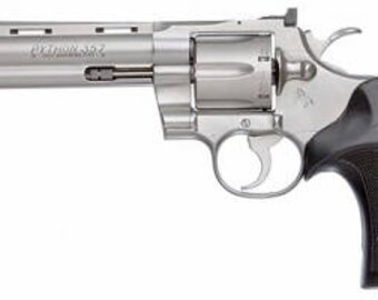 A gun inspired by the TV series "The Walking Dead"