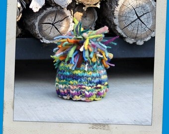NEWBORN Photography Prop - Baby Knit Hat - Twin Prop - PeachPoshPolkadots - Handdyed and Handspun yarn