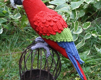 Amigurumi Red-and-Green Macaw/Parrot- crochet pattern, PDF (Deutsch, English, Español, Français, Nederlands)