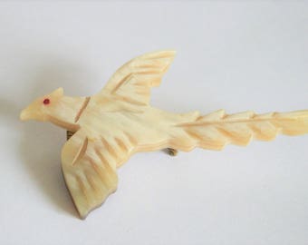 Vintage bird brooch. Bird in flight. Vintage jewellery