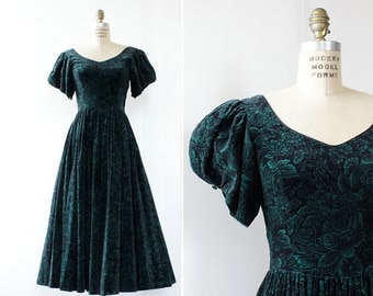 80s Dress S • Laura Ashley Dress • Sweetheart Dress • Green Velvet Dress • Tea Length Dress • Puff Sleeve Dress • Floral Maxi Dress | D1164