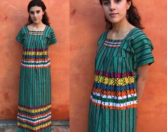 Vintage 1970s Ethnic Woven Embroidered Maxi Dress. Guatemalan maxi dress. Oaxacan Mexican boho hippie festival dress. gypsy xs small medium