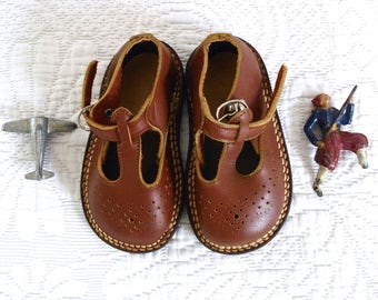 1940s French Antique Leather Boys Salomé - Child's Salomé - Chestnut Color - Romantic Shoes - French children Shoes