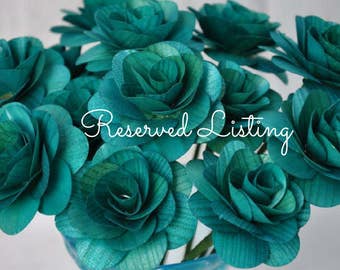 dozens teal roses wire wooden