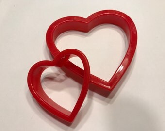 set of 2 different size heart cookie cutters, 60 and 100 mm (R8)