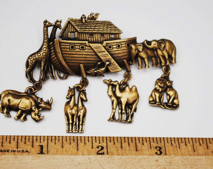Noah Ark Dangle Brooch - Signed JJ - Brass - Animals figurine pin