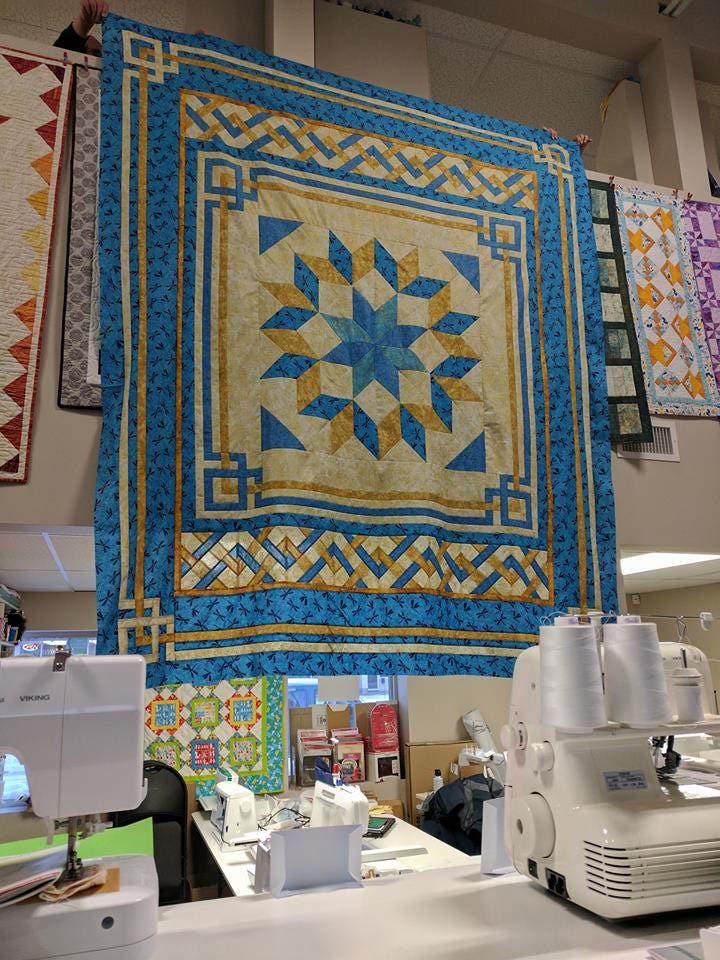 Carpenters Square Quilt Pattern. Large Queen, Twin, Throw, Lap, Wall