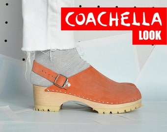 70s clogs MOD clogs BOHO clogs HIPPIE clogs suede clogs retro clogs bohemian clogs swedish clogs pink clogs // size 6 us / 3.5 uk / 36 eu