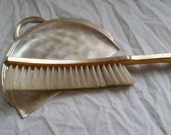 Ikora Crumb Tray with Brush, Silent Butler