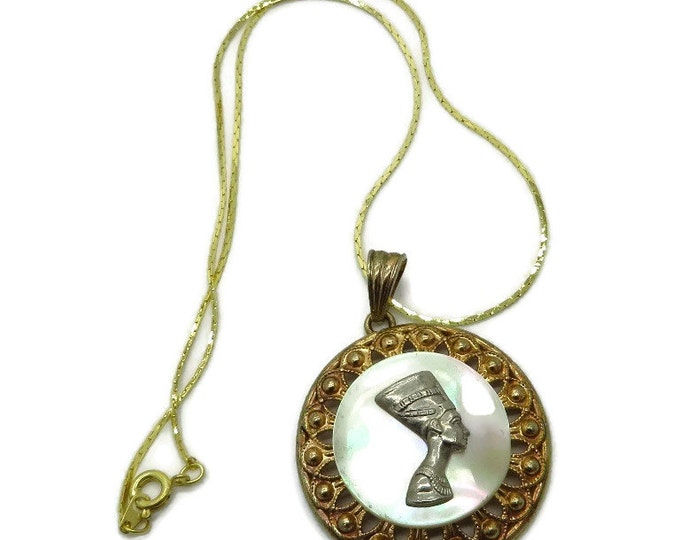 Vintage Nefertiti MOP Gold Tone Pendant Necklace, Egyptian Queen Pendant, Mother of Pearl Goldtone Necklace