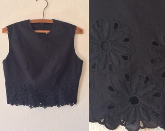 Vintage 90s Crop Top // Jill Stuart Cropped Sleeveless Black Eyelet Shirt