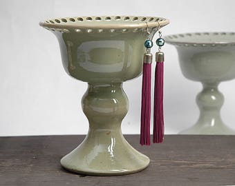 Pottery earring organizer, pottery earring holder, jewelry dish, ceramic earring tree