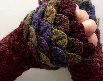 Dragon scale fingerless gloves, ladies wool gloves, handmade gloves, gifts for her, crochet wool gloves