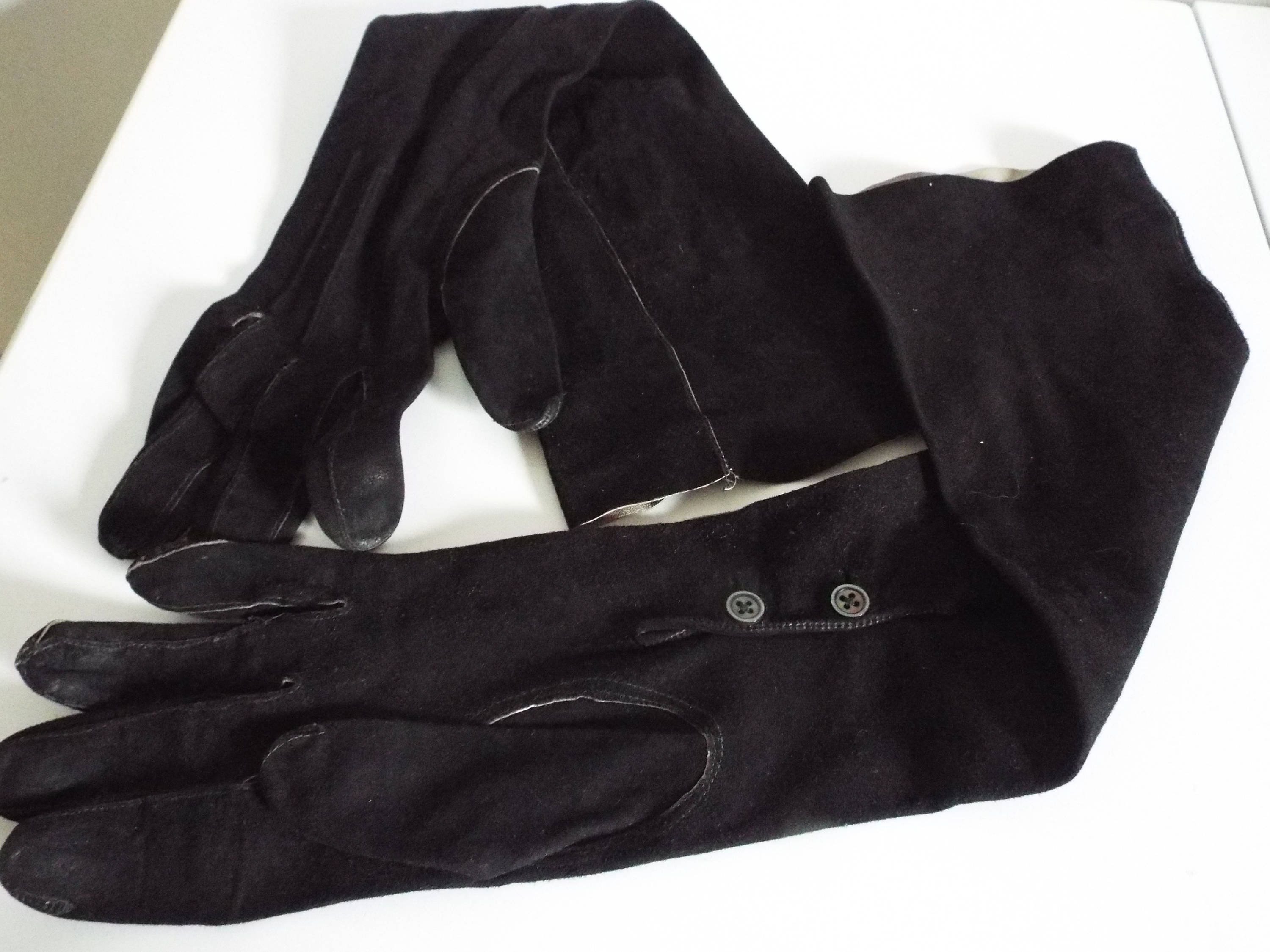 Vintage Ladies Gloves 1940's Black Fine Soft Suede Long