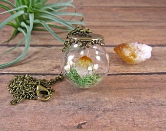 Citrine crystal pendant, terrarium necklace, citrine necklace, crystal terrarium, terrarium jewelry, moss necklace