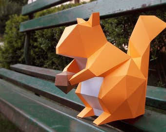 DIY Papercrafts,Paper Squirrel,Squirrel with nut,Printable squirrel,Chipmunk Squirrel,Paper animals,Paper toys,Desk decor,3d paper model