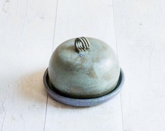 Handmade Round Butter Dish - Stoneware - Made to Order