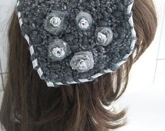 Headband crochet for ceremonies / / small silver gray //Chapeau crochet Hat silver crochet with small roses / / gray Bibi
