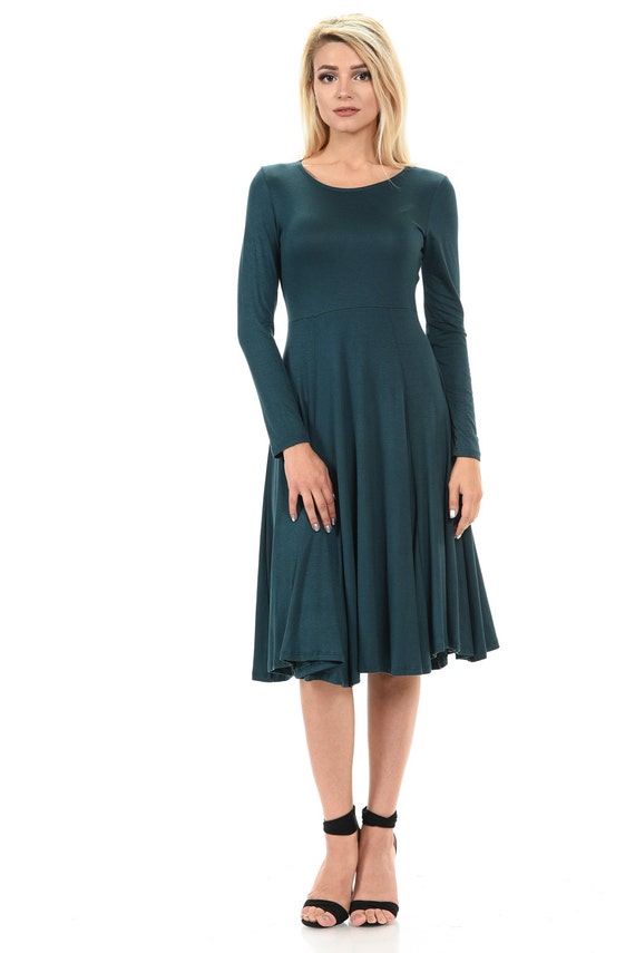 Long sleeve hunter green midi dress code