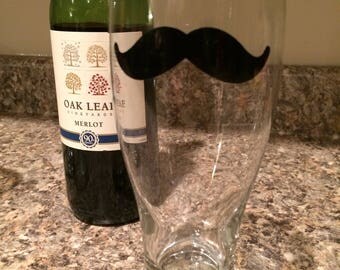 Mustache Pilsner Glass | Mustache Beer Glass | Mustache Gift | Customized Glass | Funny Drinking Glass | Gifts for Men | Groomsmen Gifts