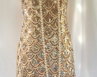 gold sequin dress, gold 20s dress, 90s does 20s, flapper girl, flapper dress, 20s costume, stretchy plain back,