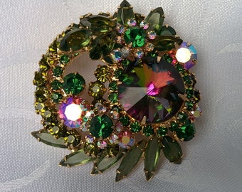 Vintage Green Aurora Borealis Brooch, beautiful, 1950's