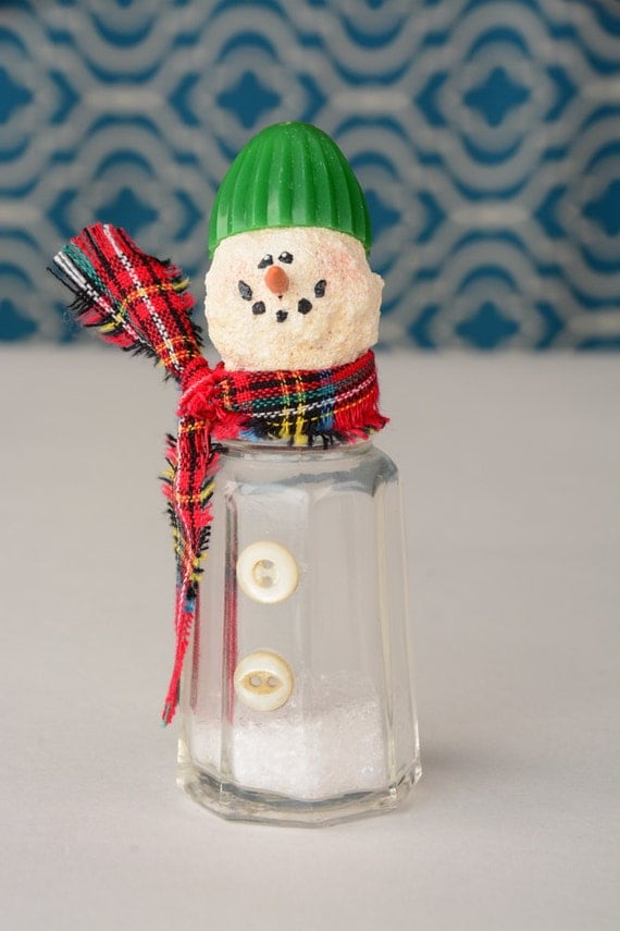 Salt Shaker Snowman Vintage Salt Shaker Snowman by shopch2 on Etsy