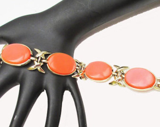 Coro Link Bracelet - Orange Thermoset- Vintage plastic - Mid century bangle