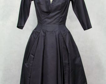 Deep V Plunge 1950s Dress Vintage Saks Fifth Avenue Scalloped Waist