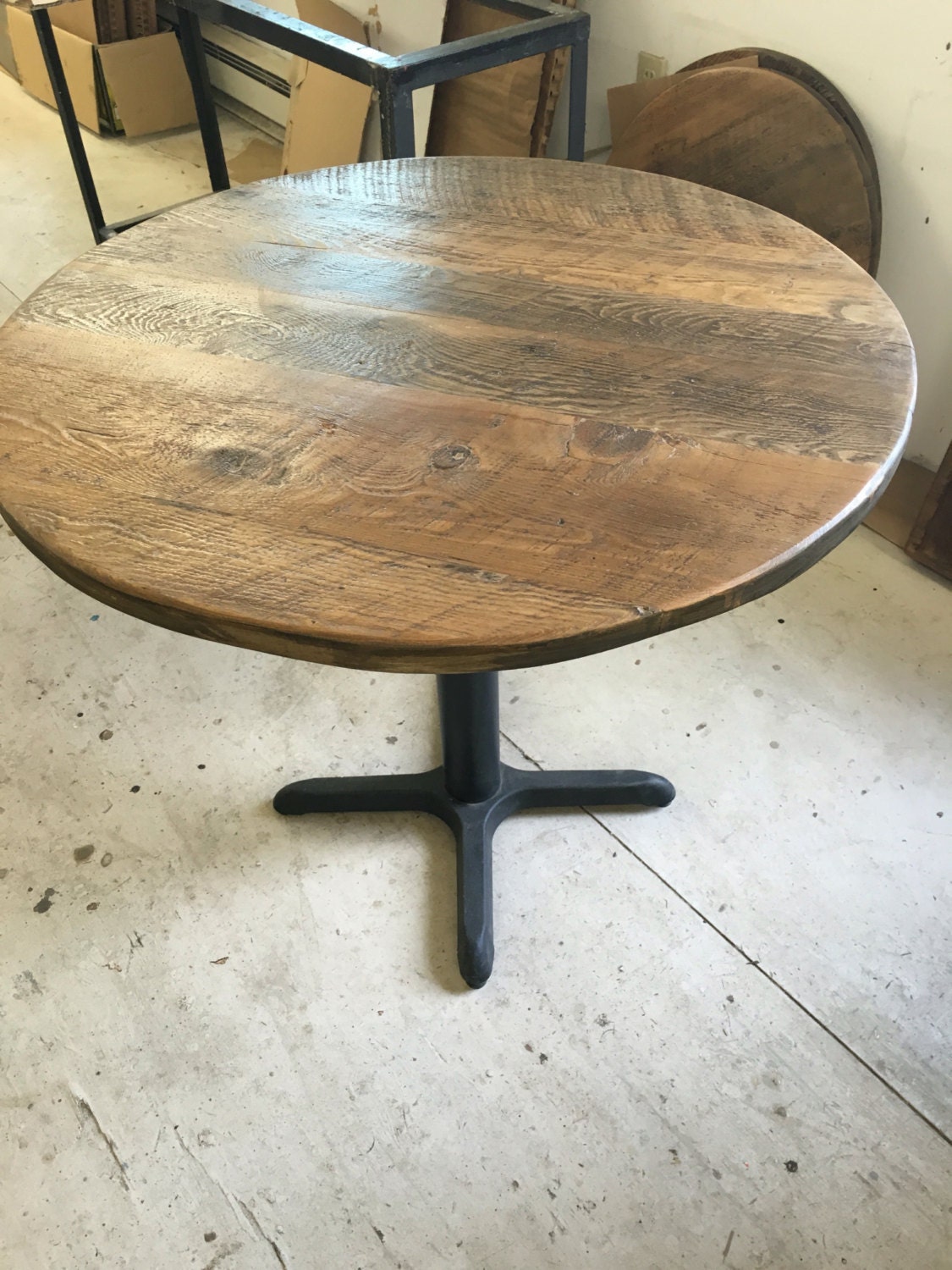 Round dining table topreclaimed wood variety/Add your
