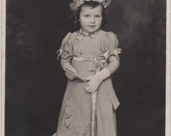 Little bridesmaid, flower headband, Art Deco dress, real photo girl, Art Deco fashion, girl photo, vernacular, social history (rppc/ch278)