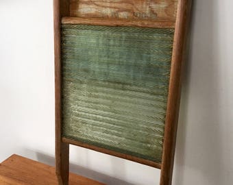 Vintage GLASS WASHBOARD, EMPIRE Washboard, Made in Canada, Primitive Rustic Washboard, Farmhouse Decor