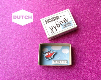 Verjaardag jongen, Verjaardagskaartje voor jongens, Piloot, Rode helikopter, Dutch birthday card, Luciferdoosje, Matchbox art, Gefeliciteerd
